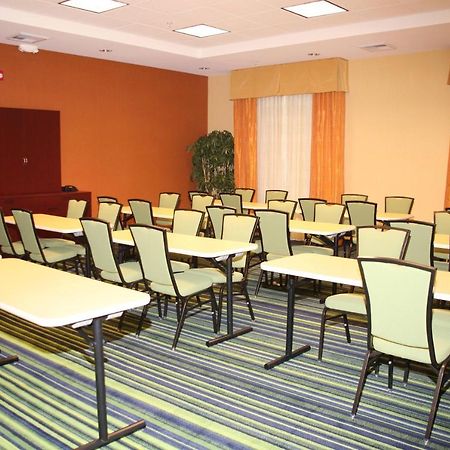 Fairfield Inn & Suites Техачапи Екстериор снимка