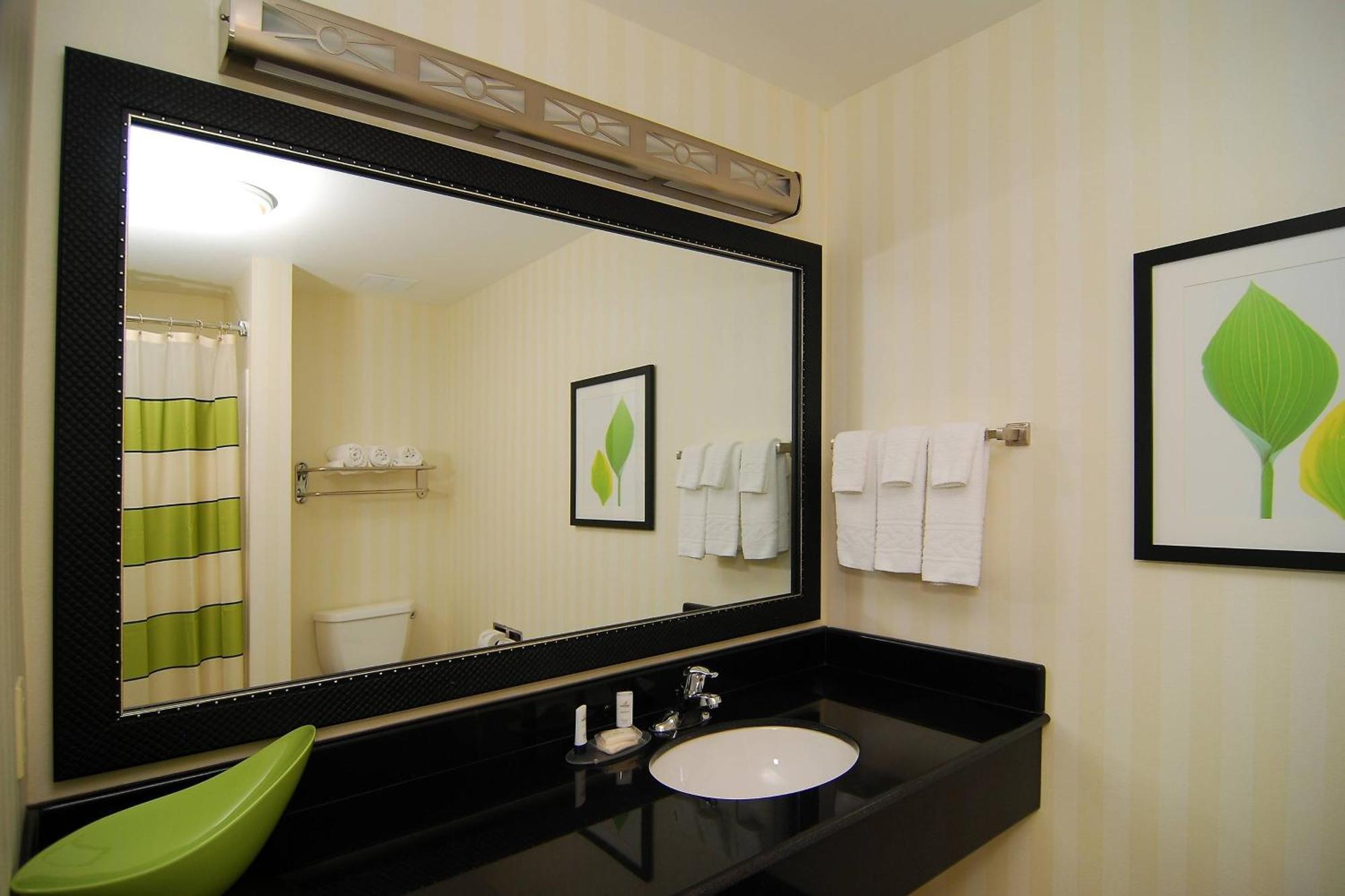 Fairfield Inn & Suites Техачапи Екстериор снимка