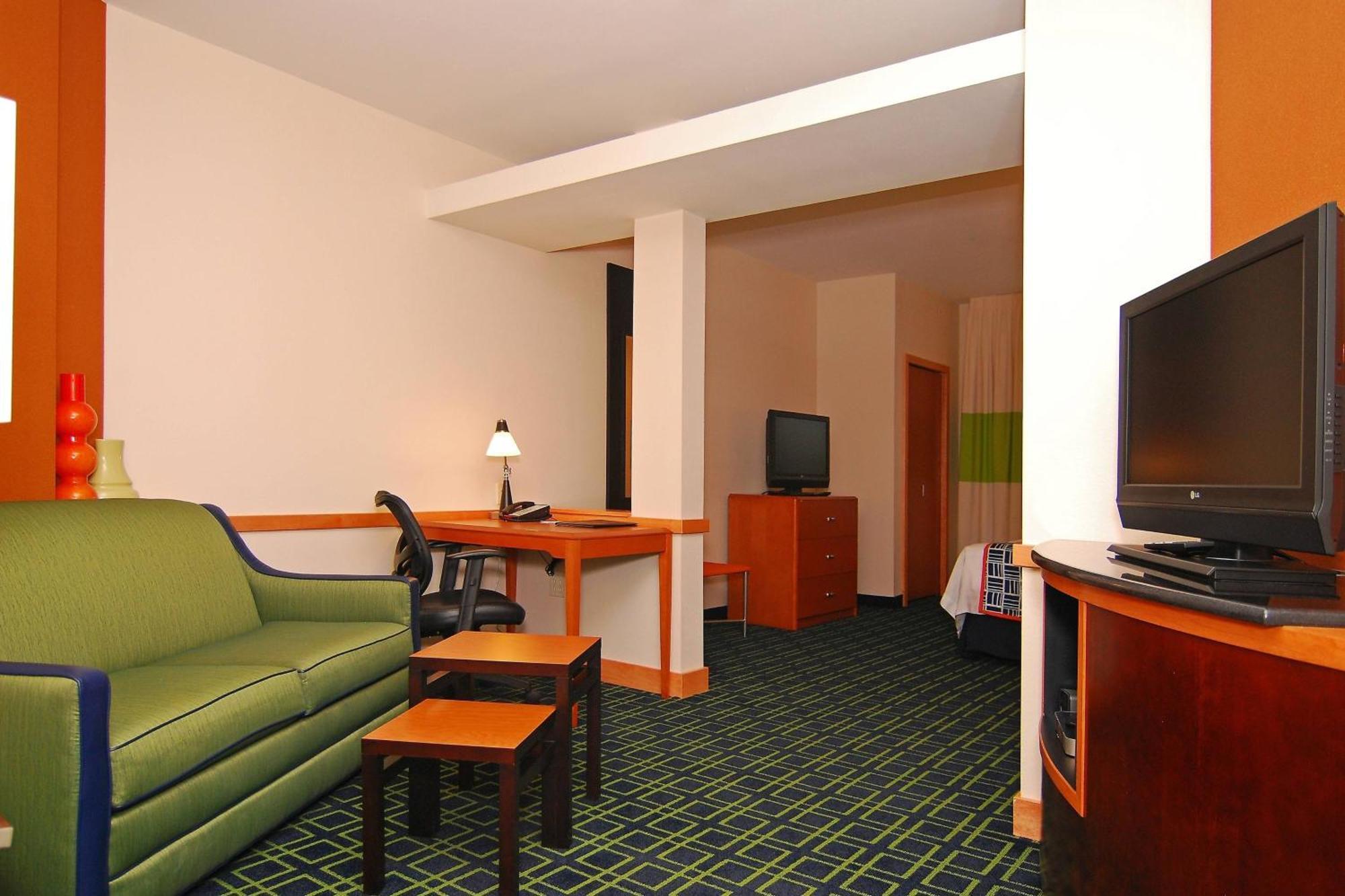 Fairfield Inn & Suites Техачапи Екстериор снимка